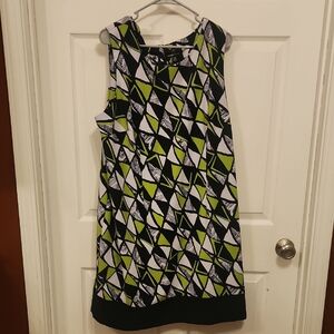 Ronni Nicole Black and Green Patterned Dress